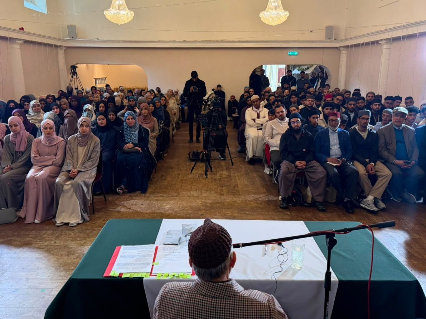 The Unbroken Chain: Shaykh-ul-Islam addresses Al-Ma'rifa students in Sheffield, image 8