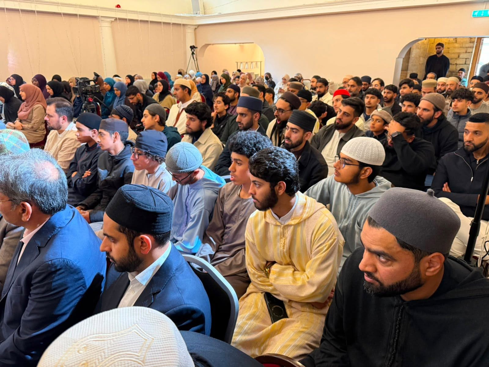 The Unbroken Chain: Shaykh-ul-Islam addresses Al-Ma'rifa students in Sheffield, image 10
