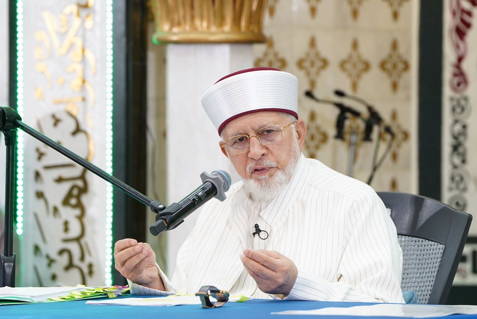 Thousands attend the Prophetic Sirah Conference in Sheffield with Shaykh-ul-Islam, image 1