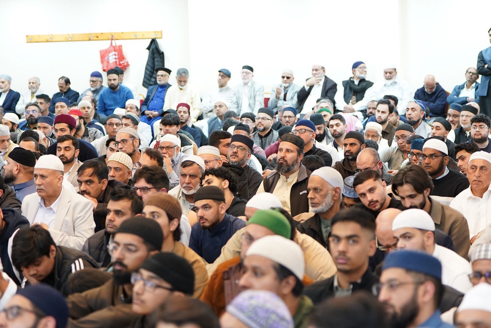 Thousands attend the Prophetic Sirah Conference in Sheffield with Shaykh-ul-Islam, image 10