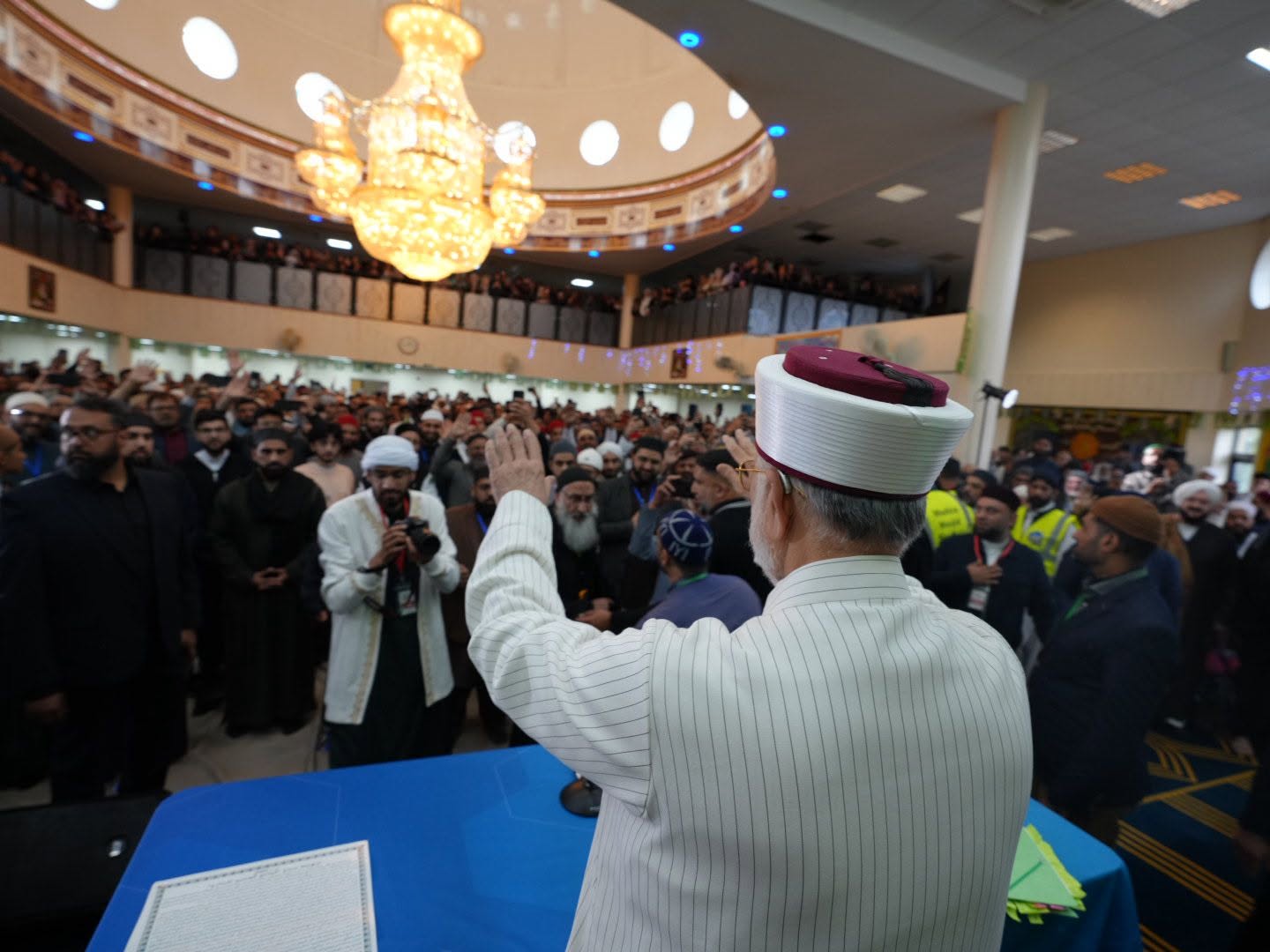 Thousands attend the Prophetic Sirah Conference in Sheffield with Shaykh-ul-Islam, image 27