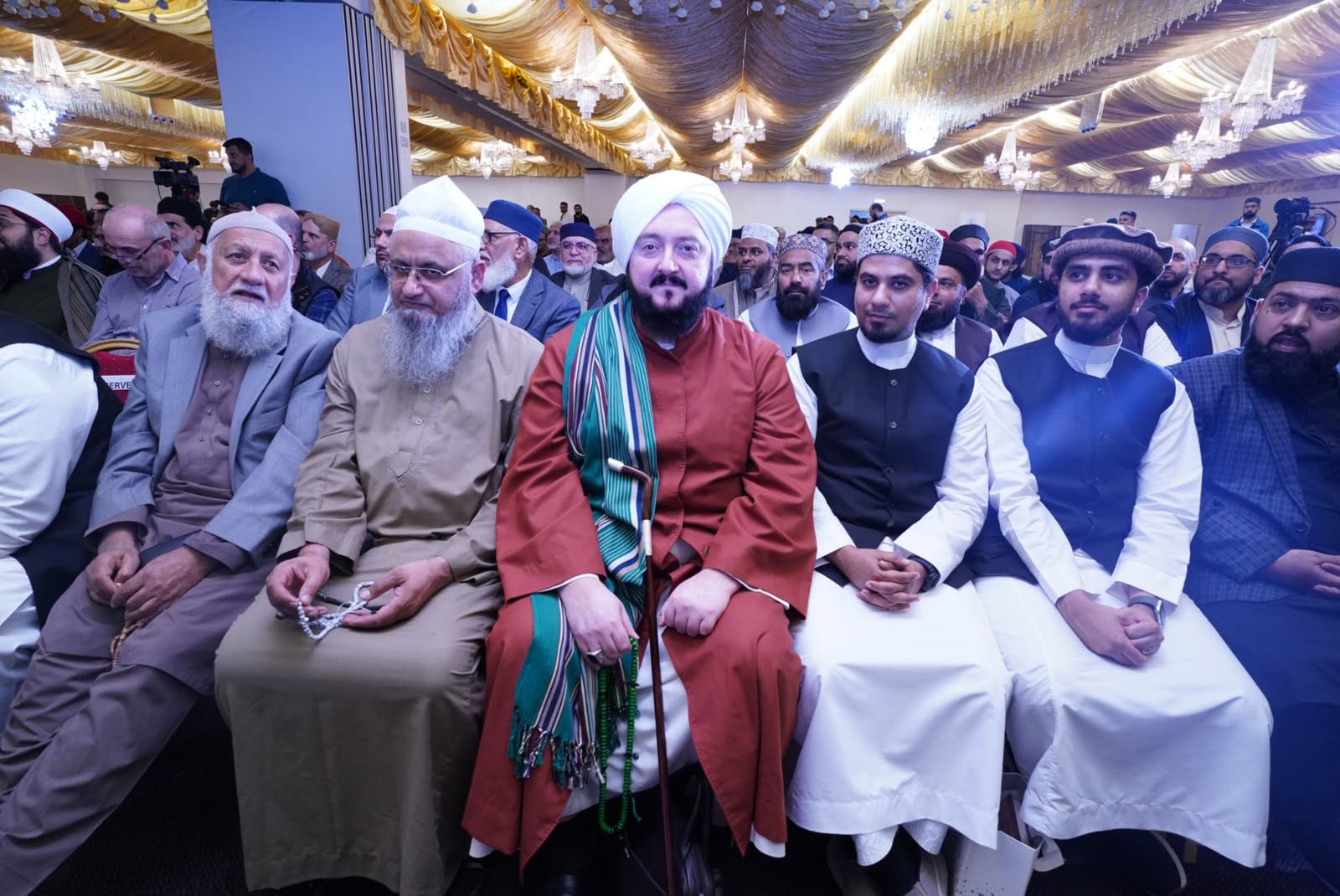 Scholars' Q&A Session with Shaykh-ul-Islam in Nottingham, image 26