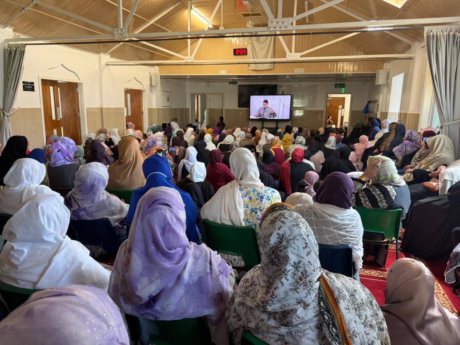 Suhbah at Jamia Masjid Minhaj-ul-Quran Nelson: a call for mandatory Urdu education, image 5