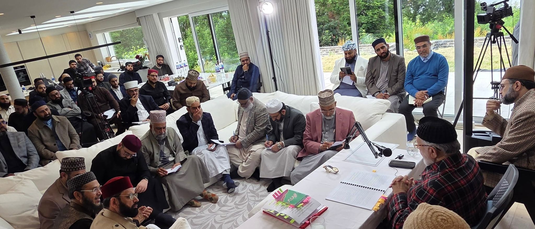 Scotland: An intimate session of Nasiha for the scholars of MQI UK, image 1