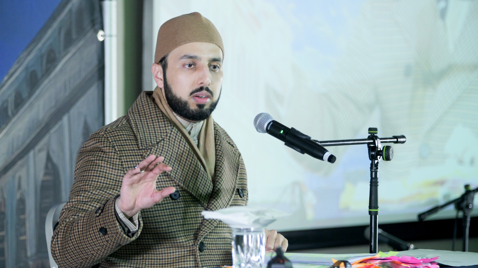 Shaykh Hammad speaks on 'immersing in the sea of divine love' as part of ongoing lecture series - Grand Mawlid Camp 2024